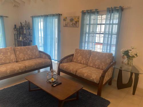 Immaculate 3 Bed Villa Overlooking Admiralty Bay in Port Elizabeth