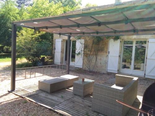 Grande maison de charme en pierre in Saint-Médard-de-Mussidan