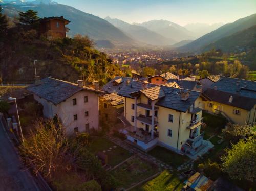 Appartamento indipendente nella collina di Aosta in ออสตา