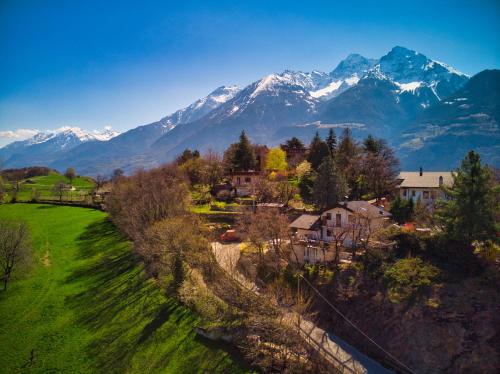 Appartamento indipendente nella collina di Aosta in ออสตา
