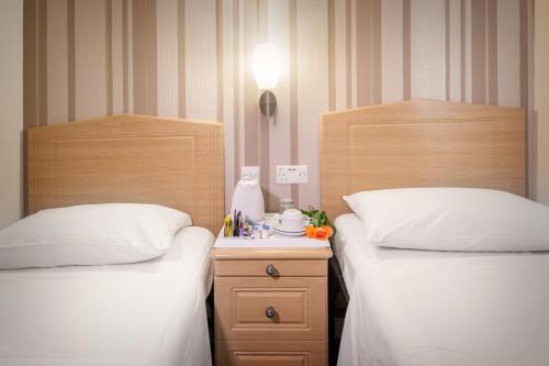 Fairway Hotel - image 8