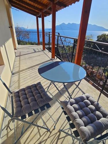 Balkons/terase, NISIDA Resort & Meditation center - Adult only in Driopi (Attiki)