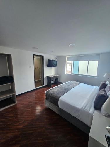 Aw Hotel Quality Comfort Embajada - Corferias - image 3