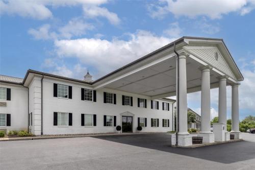 Best Western Parkside Inn in Frankfort, USA