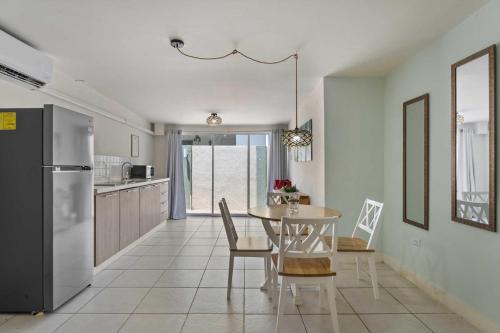 WLR3 - 1BR near Palm Beach - White Lotus Retreat, Palm-Eagle Beach (photo 5)