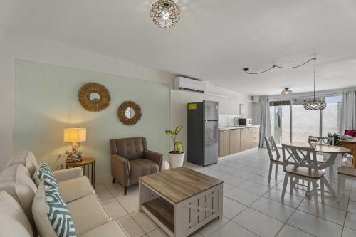 WLR3 - 1BR near Palm Beach - White Lotus Retreat, Palm-Eagle Beach (photo 7)