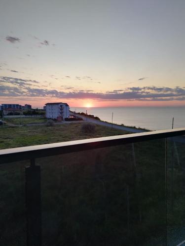 Kilátás, Studio Vecini cu Marea in Costinesti