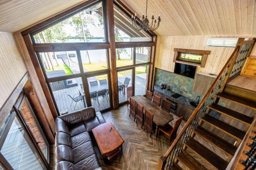 Galuonu vilos Ezero in 因圖爾克