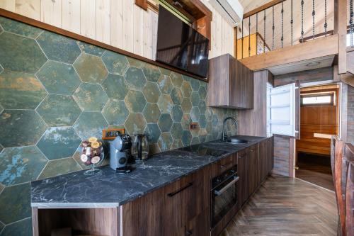 Galuonu vilos Ezero in 因圖爾克