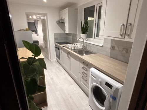 Konyha, Turbary Park Apartment in Alderney