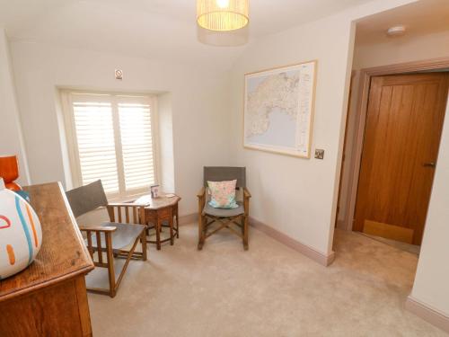 21 Alverton Street - image 7