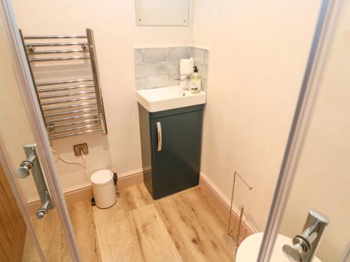 21 Alverton Street - image 13