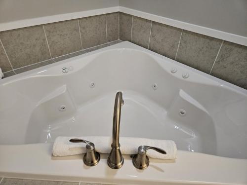 Otter Creek Inn
