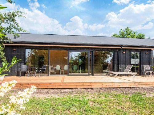 6 person holiday home in Juelsminde-By Traum