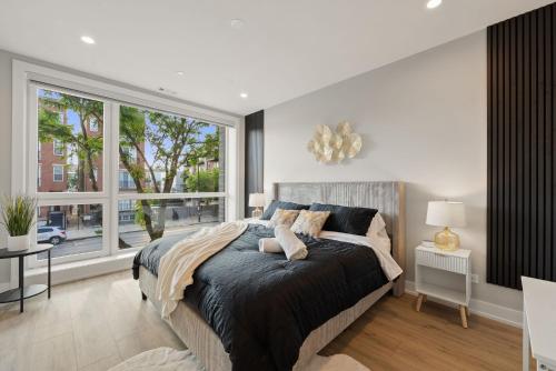 Bright 2Bed 2Bath in Brand New Pilsen Development in University Village