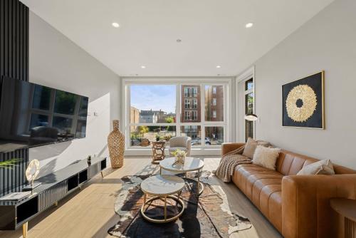 Bright 2Bed 2Bath in Brand New Pilsen Development in University Village