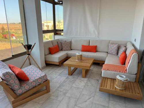 Appartement de luxe vue sur mer in Sidi El Haj Bou Derbala