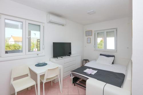 Studio with Terrace room in Apartments with parking space Rogoznica - 24468