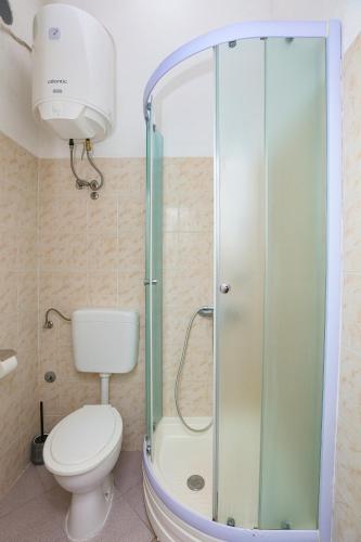 Two-Bedroom Apartment with Balcony image 10
