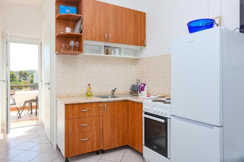 Two-Bedroom Apartment with Balcony image 7