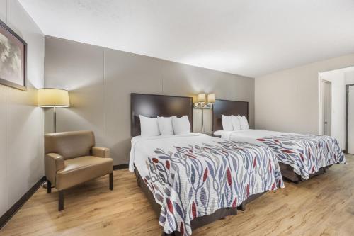 Red Roof Inn Paducah - image 9