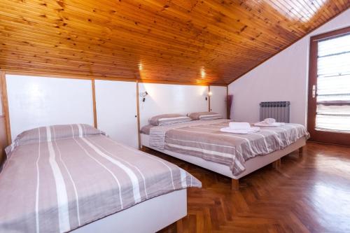 Two-Bedroom Apartment with Terrace and Sea View room in Apartments and rooms with parking space Pakostane Biograd - 24768