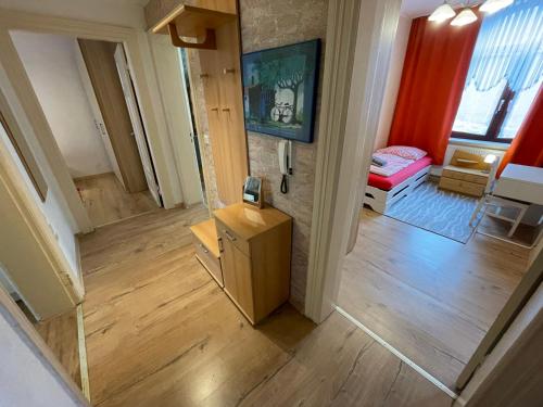 Gemütlich & Zentral - Familien-Oase mit Balkon,Waschmaschine, Trockner für 4 Personen, Bremerhaven (Foto 7)