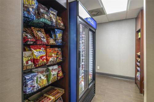 Best Western Plus Lee's Summit Hotel & Suites - image 6