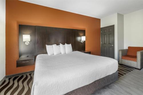 Best Western Plus Lee's Summit Hotel & Suites - image 9
