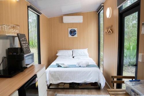 Rocky Creek Escape by Tiny Away in Neerdie