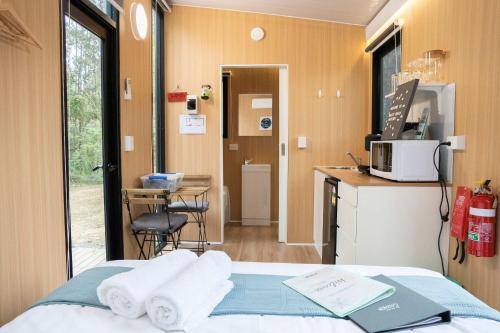 Rocky Creek Escape by Tiny Away in Neerdie