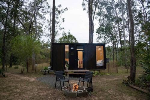 Rocky Creek Escape by Tiny Away in Neerdie