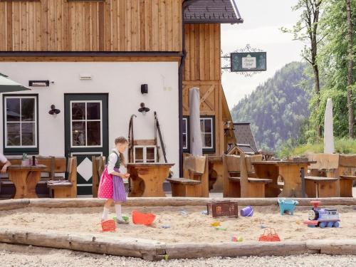 Oprema, Chalet near Lake Grundlsee with Sauna in Archkogl