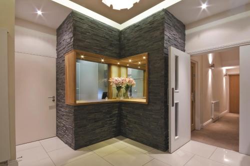 Queens Hotel - image 14