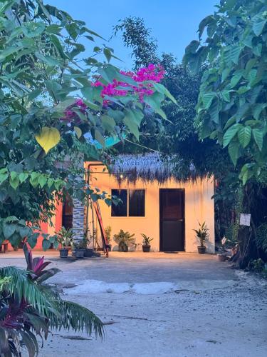 Masayay Homestay Starlink in Santa Monica