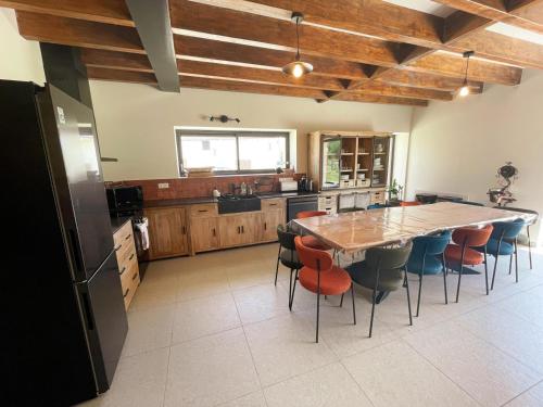 Gîte paisible sur domaine de 6 ha avec terrasse privée, proche de Loire et zoo - FR-1-381-627 (Gite paisible sur domaine de 6 ha avec terrasse privee, proche de Loire et zoo - FR-1-381-627) in กู๊ร์แซลล์ ออง ตูแรน