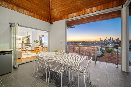 The Perth Summit - A Sepal Stay, Perth