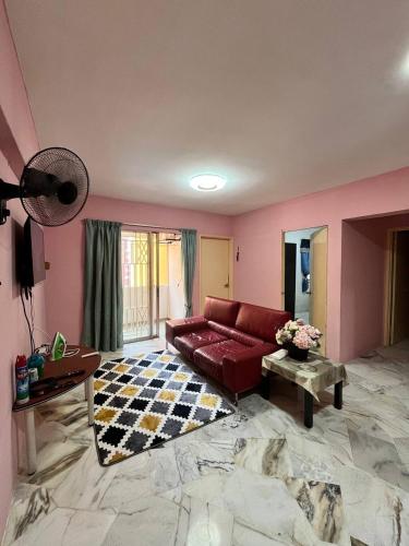 Nice 3BR APT w Pool Near Plaza Salak Park Desa Petaling KL