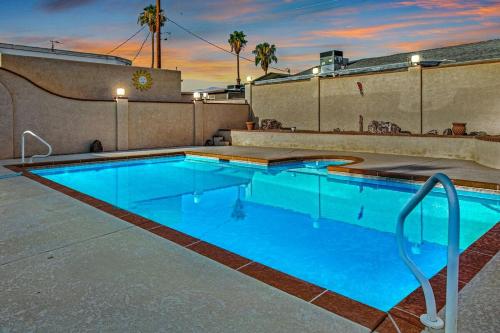Havasu Coral Sun Pool Garage RV Parking