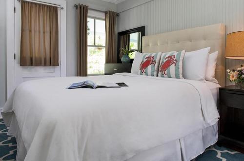 2 bedrooms, 4 beds