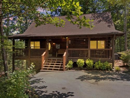 ER93 - Pirate's Cove - Great Location! Close to All the Action! cabin - image 13