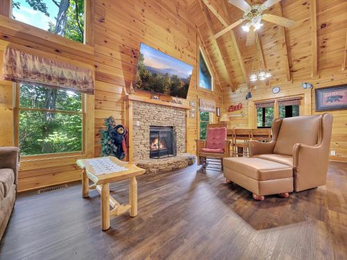ER93 - Pirate's Cove - Great Location! Close to All the Action! cabin - main image