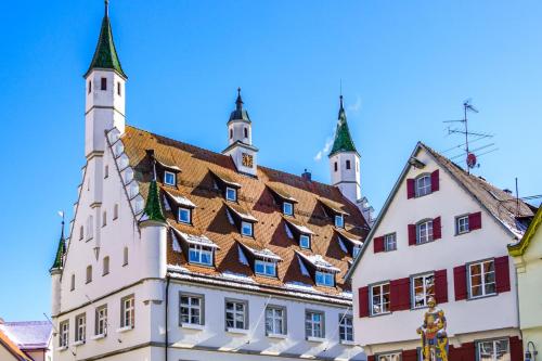 Relax-Apartment 2 mit Massagesessel, Smart-TV und Küche (Relax-Apartment 2 mit Massagesessel, Smart-TV und Kuche) in 里斯河畔比伯拉赫