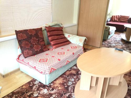 Apartment On Oktyabrskaya 4