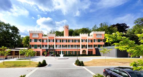 Kim Schlosshotel im Park, Drážďany
