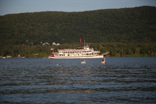 Shore Meadows Lodge LLC – Lake George, NY