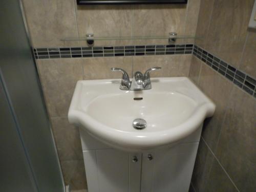 Hotel Victor – Montreal