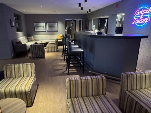 Thon Hotel Jølster - image 13