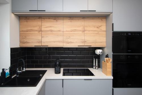 Kitchen, Becky Apartman in Mánfa