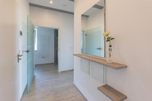 Fewo Sudstrand mit Terrasse, Kamin und Sauna in Ostseebad Sellin